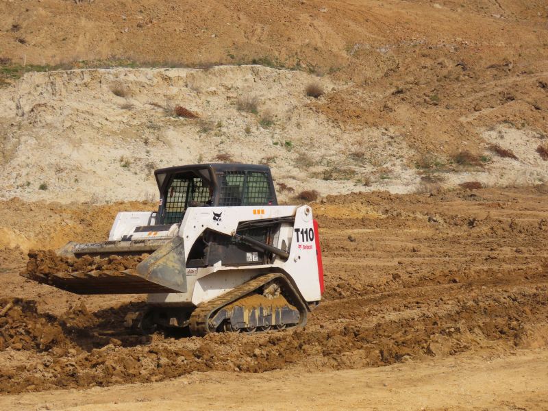 t 110 bobcat.jpg