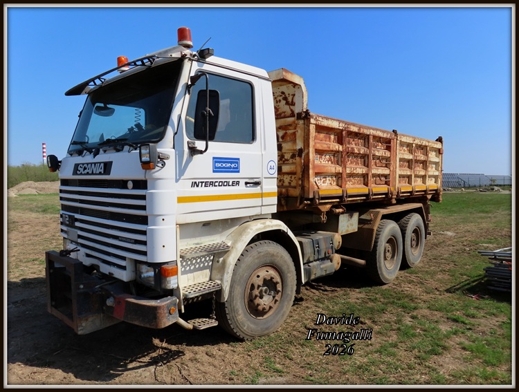 Scania 112E Sogno 001.jpg