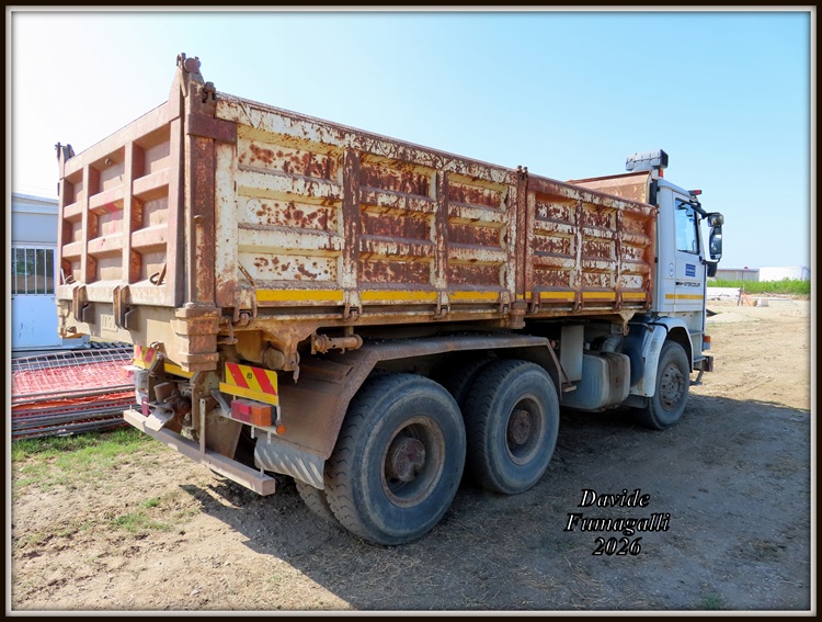 Scania 112E Sogno 002.jpg