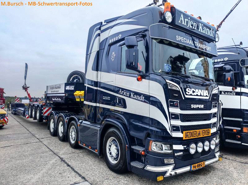 Mack & Speciaal Transportdag 0531.jpg