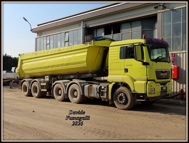 MAN TG-S 33.480 Manara 001.jpg