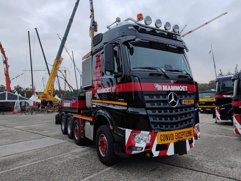 Mack & Speciaal Transportdag 0685.jpg