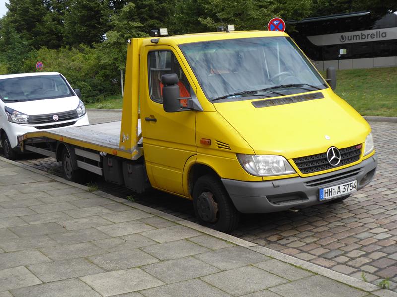 MB Sprinter MK1 FL Abschleppwagen Gelb 3 (Copy).jpg