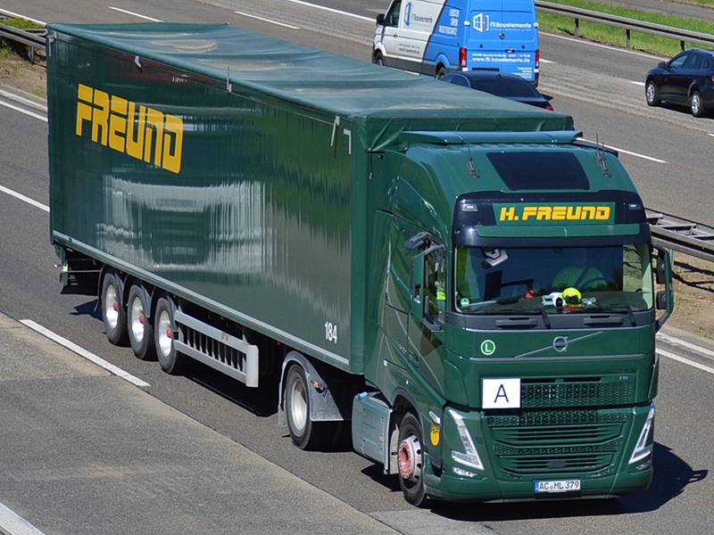 FREUND 184, Lemaire, AC-ML 379 0127.jpg