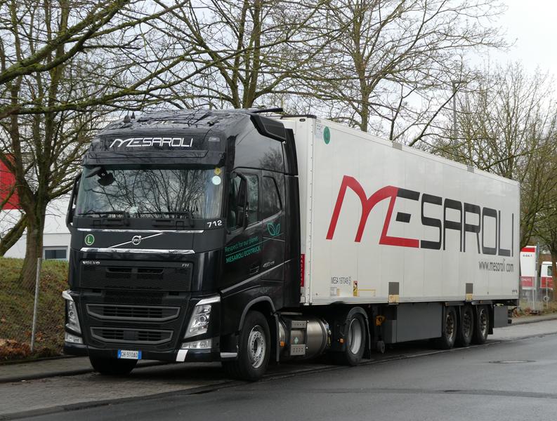 Volvo FH 460 LNG 460 Mesaroli 12 (Copy).jpg