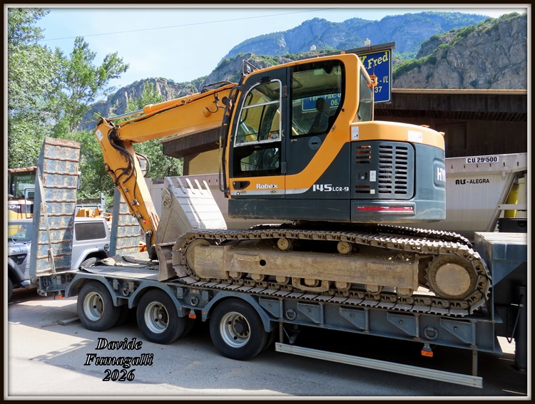 Hyundai Robex 145LCR-9 Baudray 001.jpg