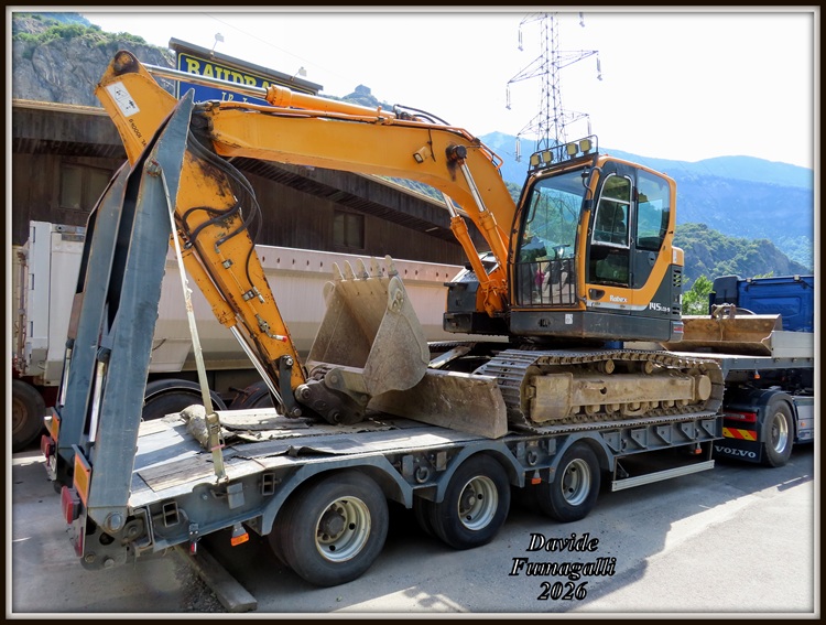 Hyundai Robex 145LCR-9 Baudray 002.jpg
