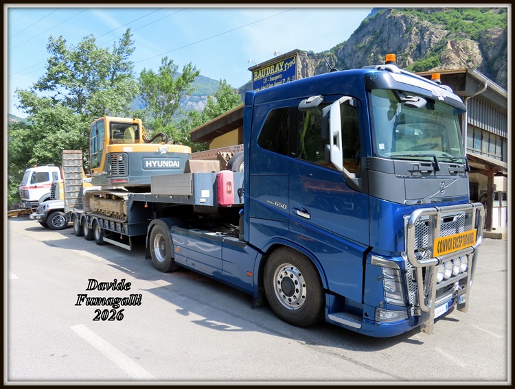 Volvo FH16-650 Baudray 001.jpg