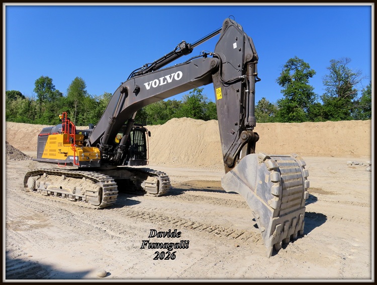 Volvo EC750E Italcave 005.jpg