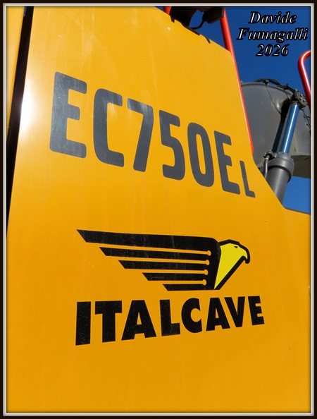 Volvo EC750E Italcave 006.jpg
