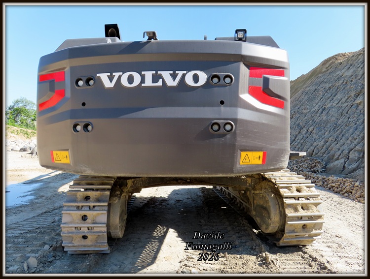 Volvo EC750E Italcave 007.jpg