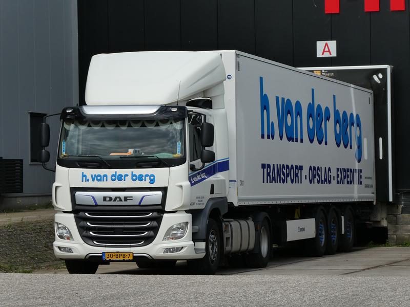 DAF CF 410 E6 H. Van der Berg 10 (Copy).jpg