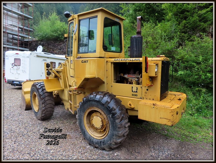 Caterpillar 930 003.jpg