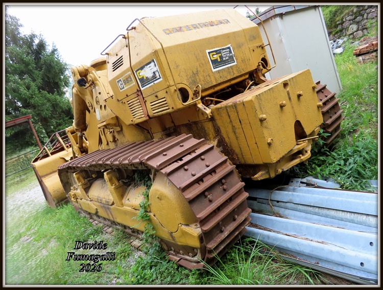Caterpillar 983 002.jpg