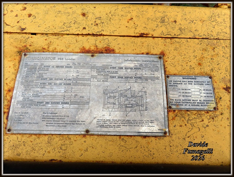 Caterpillar 983 003.jpg