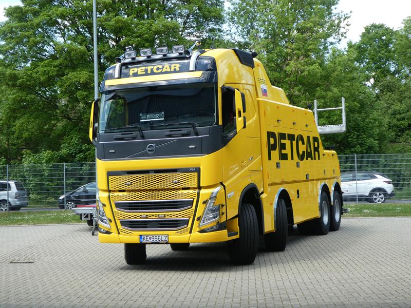 Volvo FH 540 E6 Petcar 2 (Copy).jpg