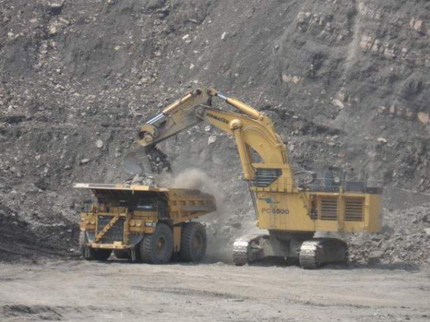 PC 5500 und Cat 793.jpg