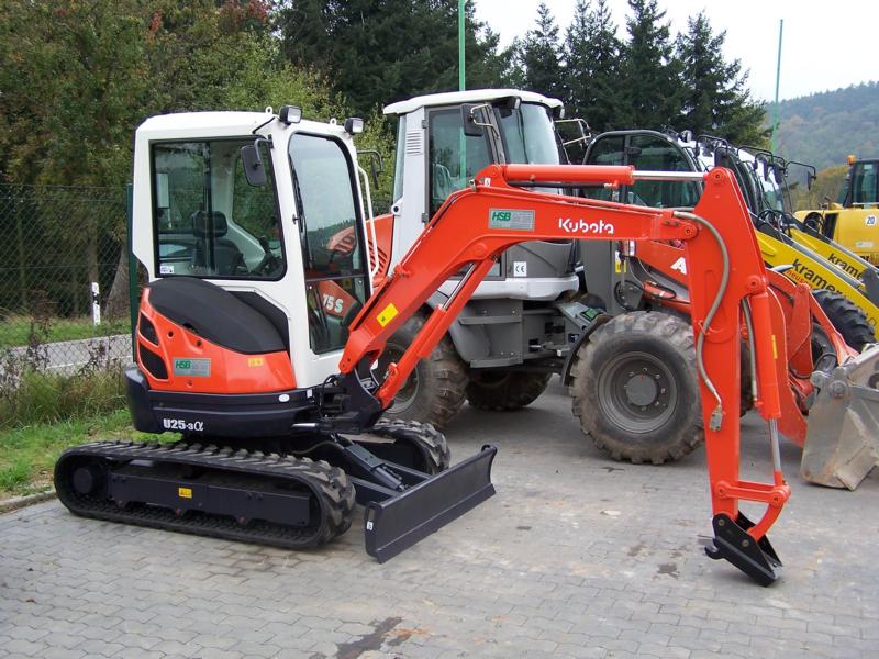 Kubota U 25-3 alpha.jpg