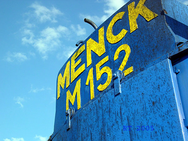 M152_32600_1952_04.jpg