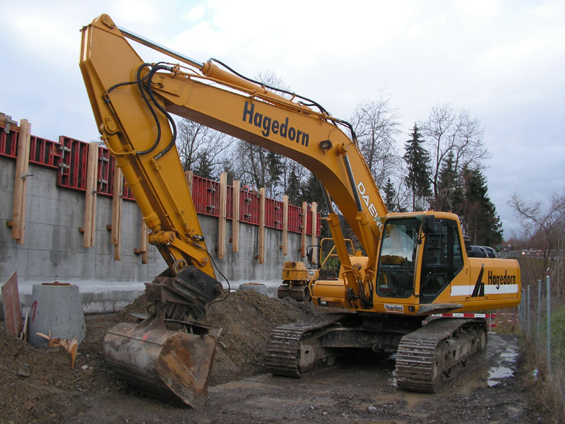 Daewoo S290LC-V (3).jpg