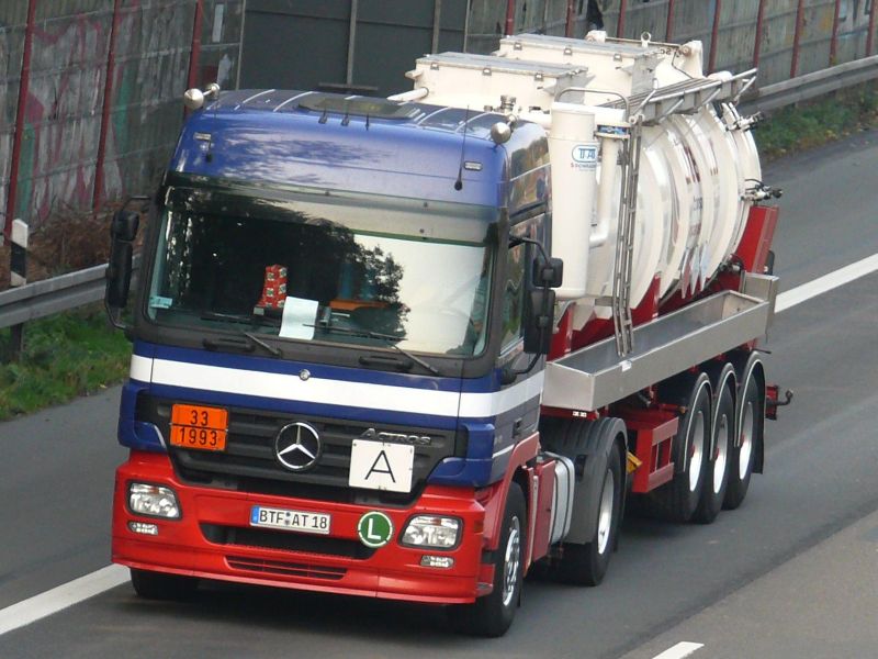 A 002.jpg