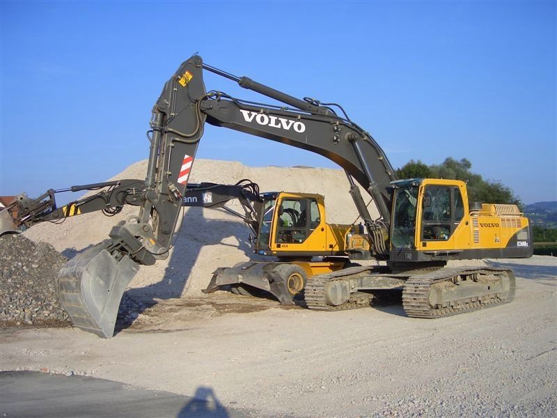 Volvo EC360 B.1.jpg