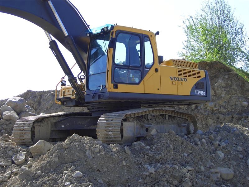 Volvo EC290 B LC.5.jpg