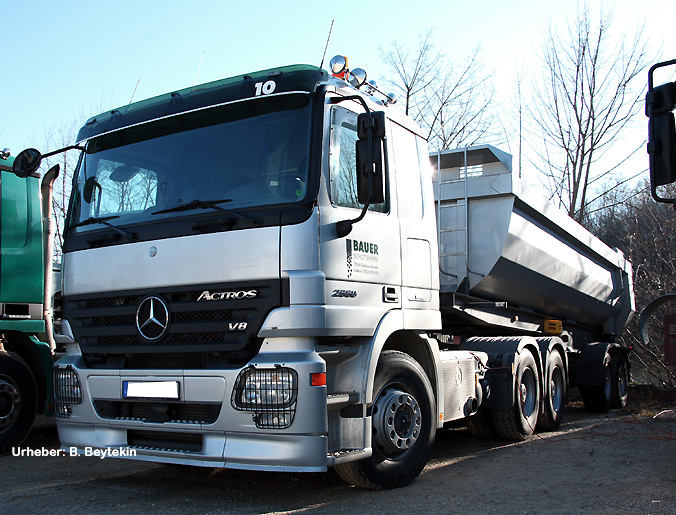 Actros-MP2_2660-V8_Sattelkipper_1.jpg