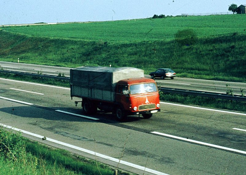 Mag. Pluto 200 FL001.jpg