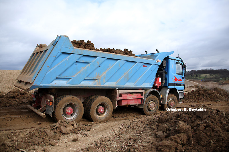 Actros-4143-Bender_2.jpg