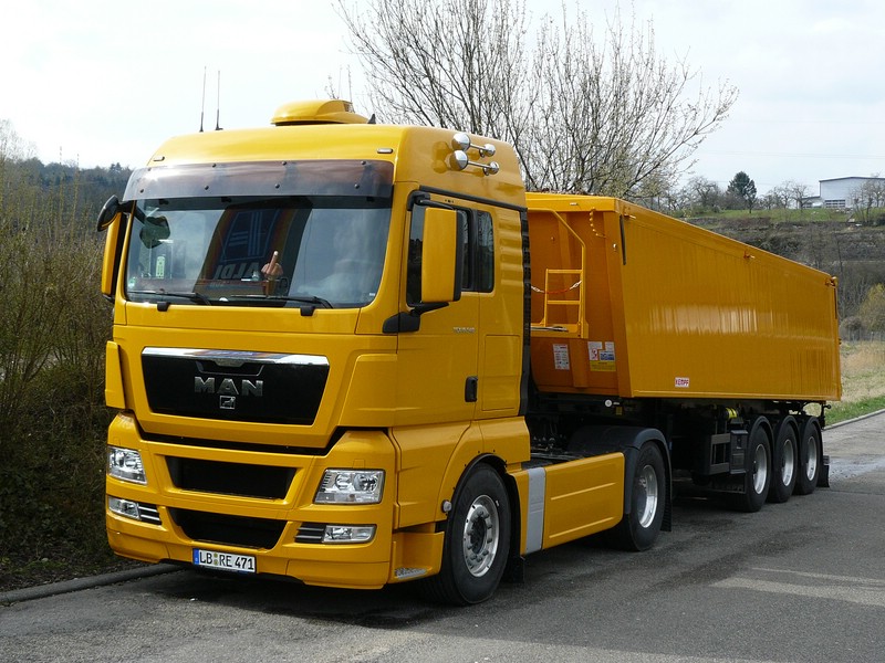 man_tgx_18-540_03.jpg