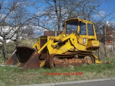 Hanomag Planierraupe Henzler (2)-.jpg