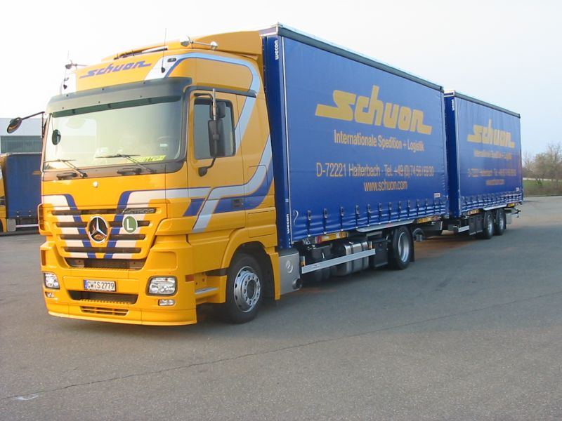  MB-Actros-xxxx-Schuon-CW-S-2779-080407-k
r01.jpg