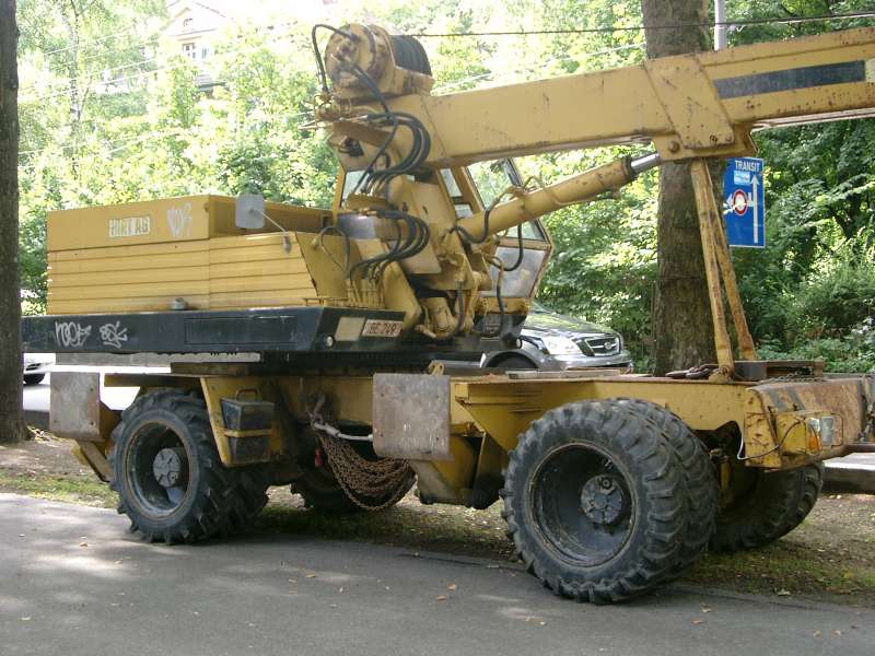 LY 4x4.4.jpg