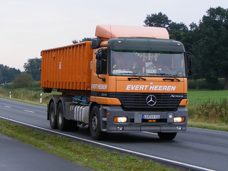 A2640.jpg
