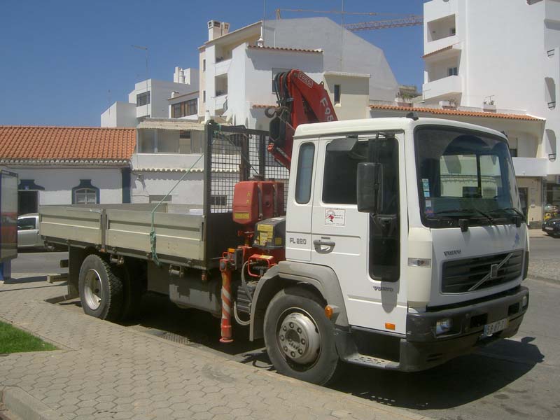 Volvo FL 220.jpg