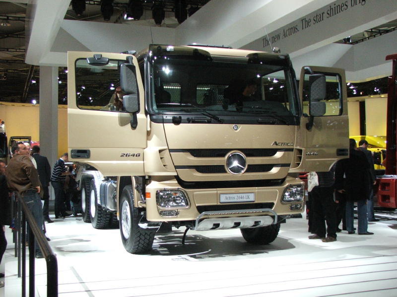 IAA 2008 MB Actros MP3 Kipper 000 (2).jpg