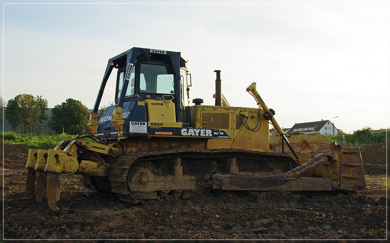 gayer_komatsu_d85p_2.jpg