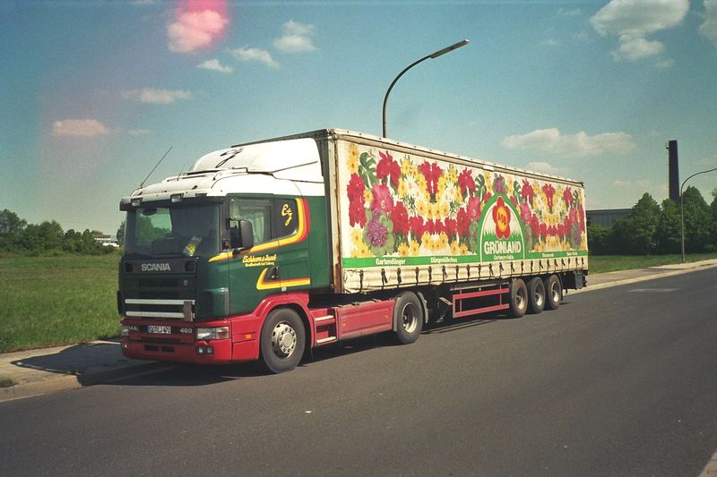 eichhorn+jacob grünland scania.jpg