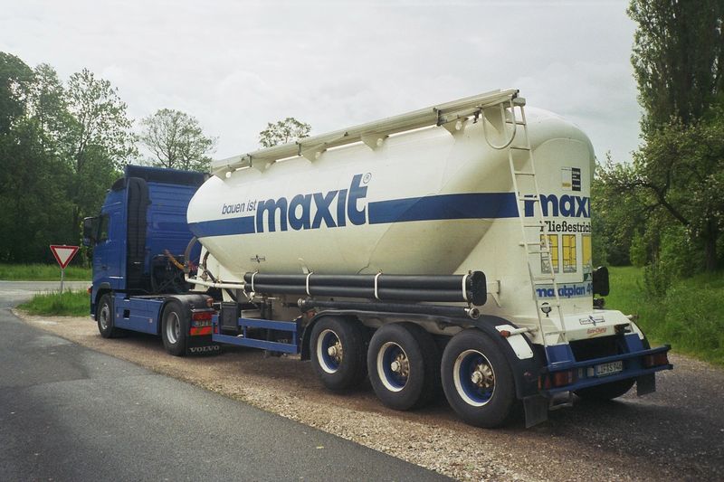 schramm maxit volvo FH links heck.jpg