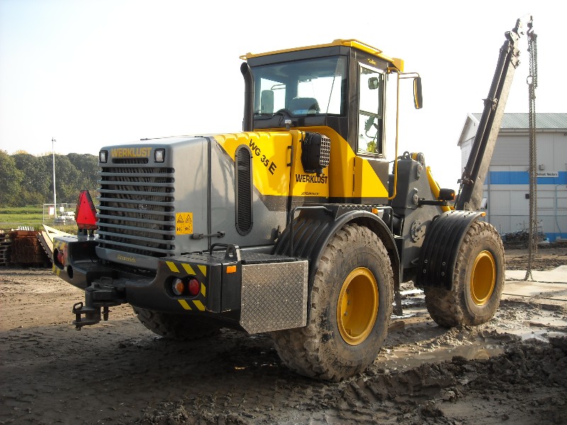 WG 35 E mast (2).jpg