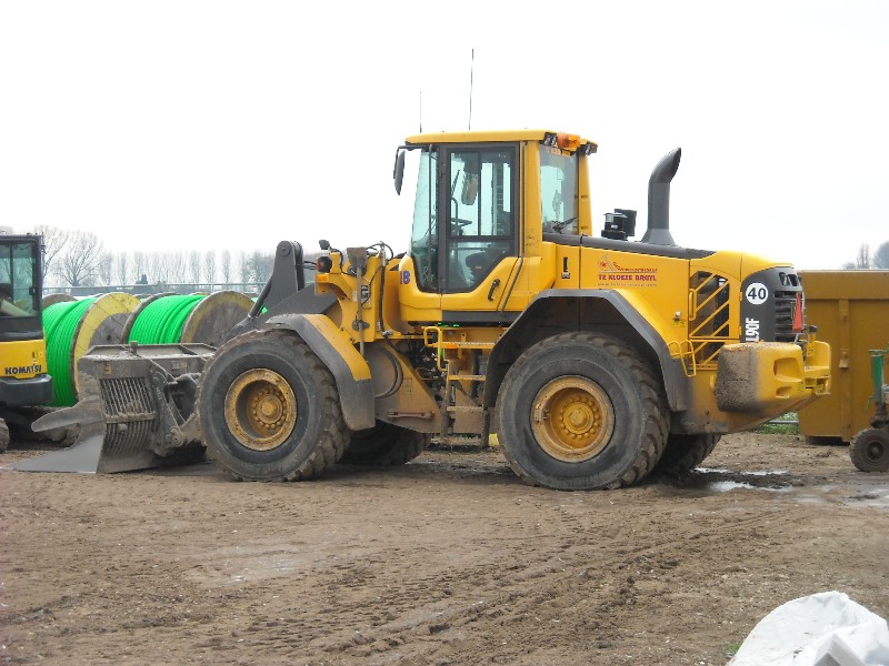 Volvo L 90 F TKB (1).jpg