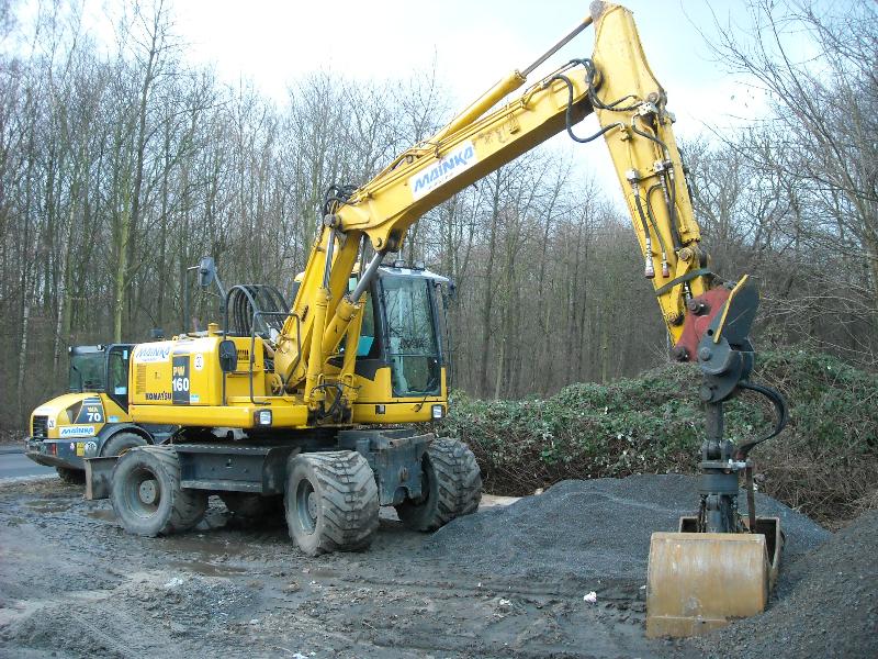 Komatsu PW 160 Mainka (4).jpg