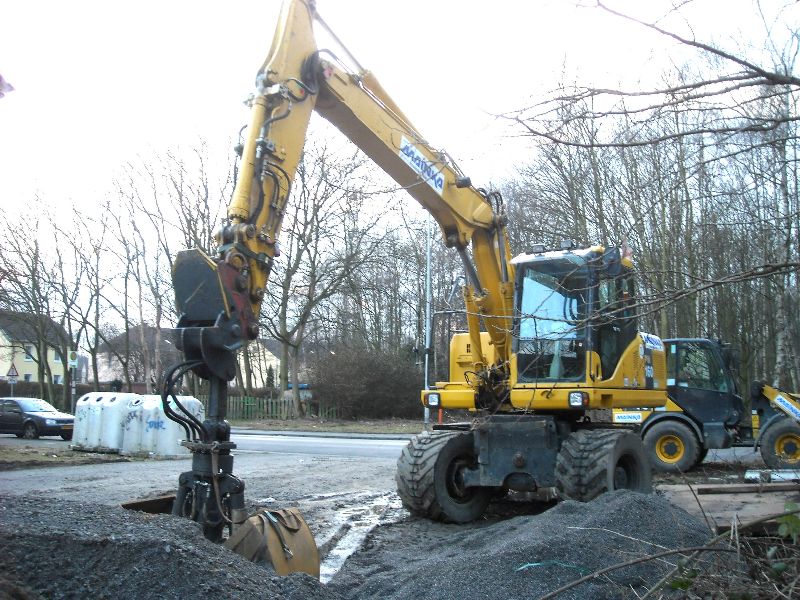 Komatsu PW 160 Mainka (5).jpg