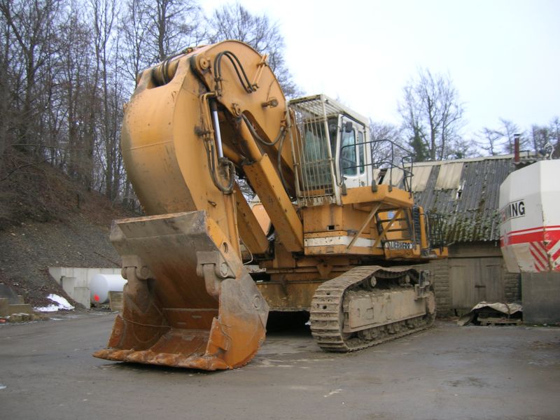 R984B.jpg