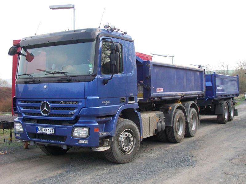 Actros 2655 MP2 (3).jpg