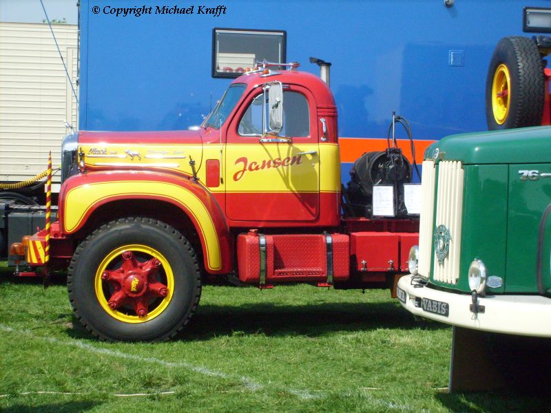 2009-05-10, Lkw-Treffen Montfort NL mit Tina 092, copy.jpg