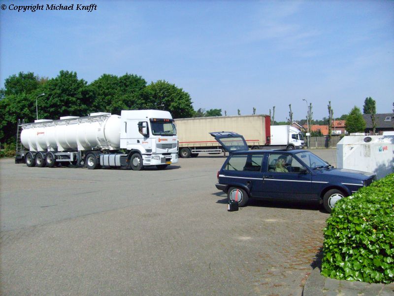 2009-05-10, Lkw-Treffen Montfort NL mit Tina 001, copy.jpg
