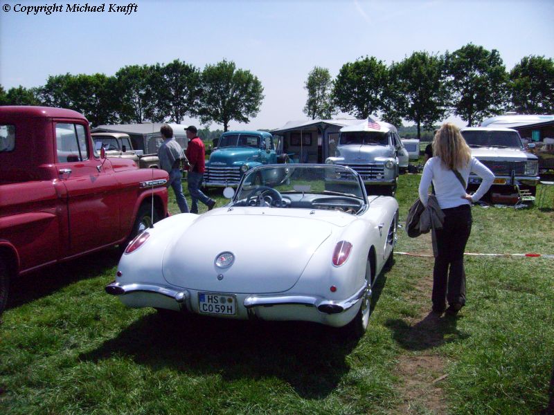 2009-05-10, Lkw-Treffen Montfort NL mit Tina 154, copy.jpg