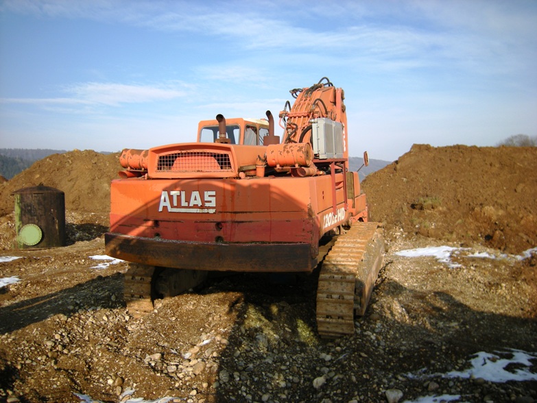 2202E HD_2.jpg